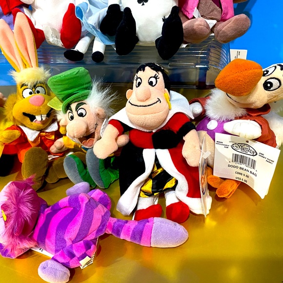 DISNEY EXCLUSIVE NWT 1990s ALICE IN WONDERLAND BEAN BAG PLUSH COMPLETE SET OF 12 - Picture 2 of 15